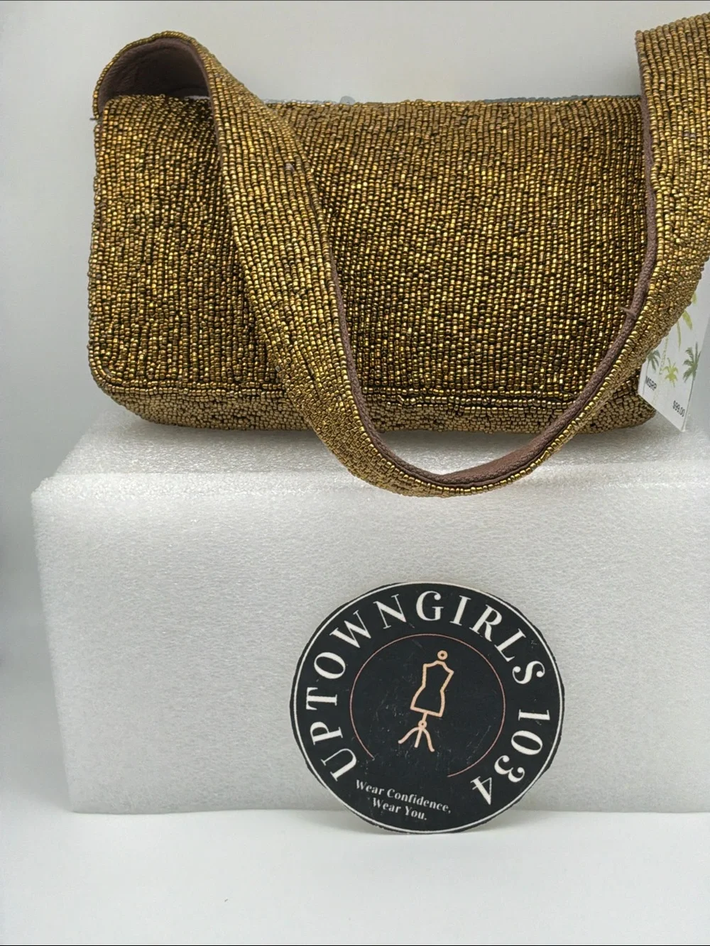 America & Beyond Express Beaded & Sequin Clutch – NWT – MSRP $99